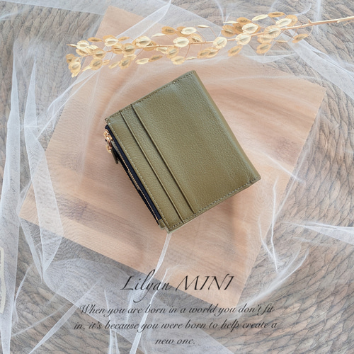 山羊革 二つ折り財布　カード入れ ✨ FIORAIA おすすめ イタリア産・山羊革 二つ折り財布 カードケース 高級本革 蓬