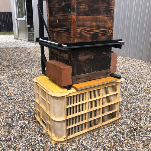 日本蜜蜂 対応型巣箱台用 持ち上げ機 リフター 日本蜜蜂 対応巣箱台専用 持ち上げ機 リフター ハウス・小屋 まめしば