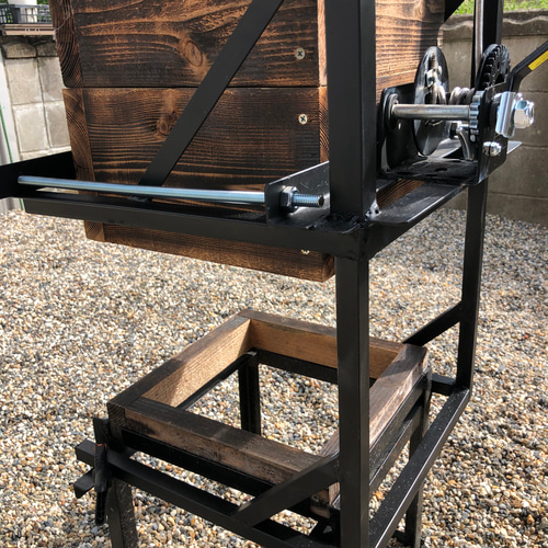 日本蜜蜂 対応型巣箱台用 持ち上げ機 リフター