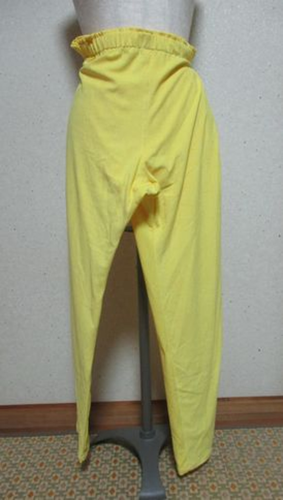 パイルのパンツ（ゆったりサイズ）黄色 1枚目の画像