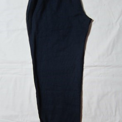 Wガーゼの体に優しいパンツ（紺色）裾タック 3枚目の画像