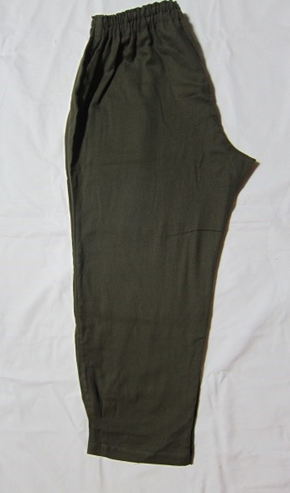 Wガーゼの体に優しいパンツ（ダークグリーン）裾タック 2枚目の画像