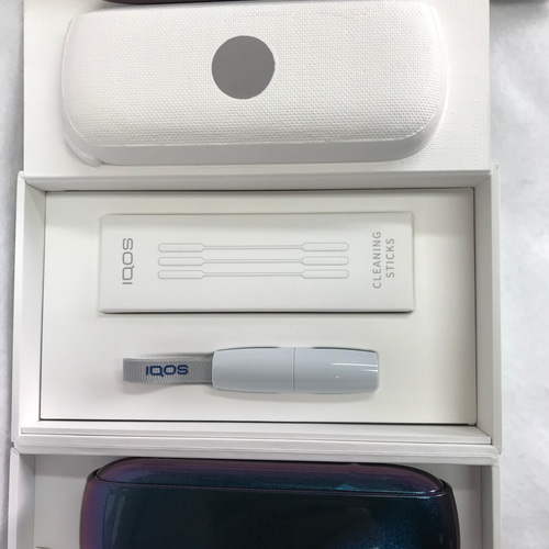 ⭐︎ 新品未使用　IQOS アイコス3 DUO マジョーラ　カスタム　ペイントファッション小物