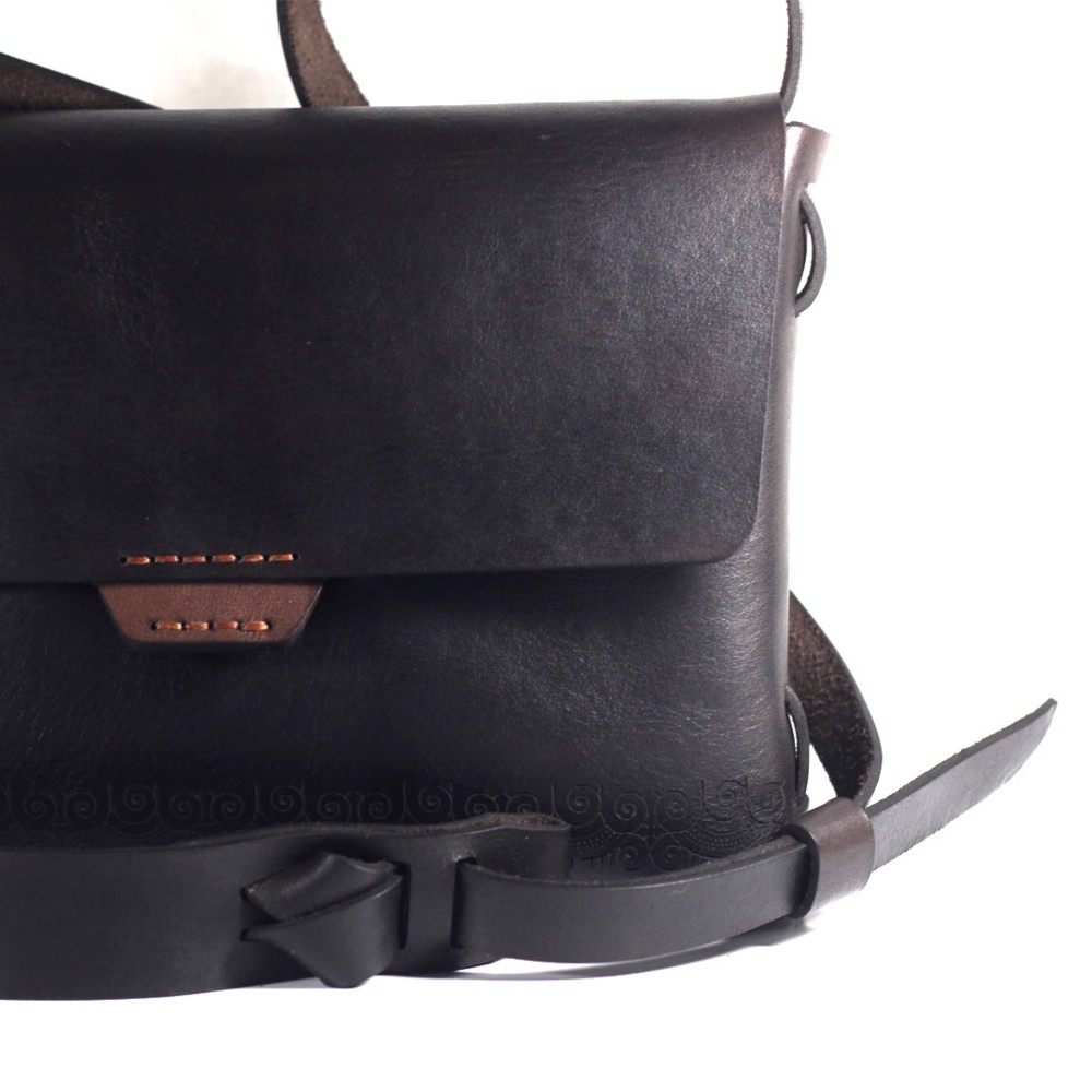 JANÉDAN SRAYA ブラックメッセンジャーバッグ 名刺入れ・カードケース  