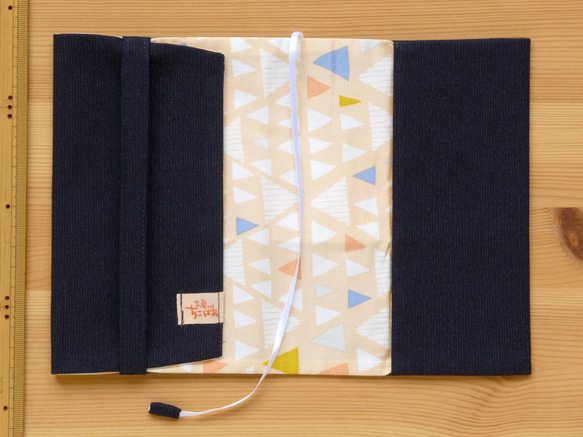 ブックカバー（文庫判） ～キャリアウーマンの密かな楽しみ～ 3枚目の画像