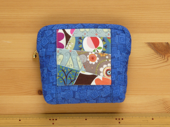 ポーチ ～屋根の上のお花畑～ B 2枚目の画像