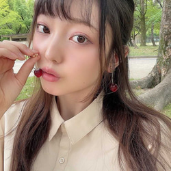 ミニ♡ * さくらんぼ * ピアス / イヤリング / 樹脂ノンホールピアス　《アメリカンチェリー》 3枚目の画像