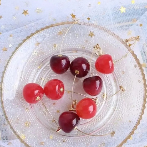 590】さくらんぼのピアス／イヤリング／樹脂粘土 【公式通販】