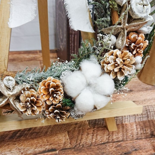 クリスマスリース】コットンフラワーが印象的な、ふわふわで優しい