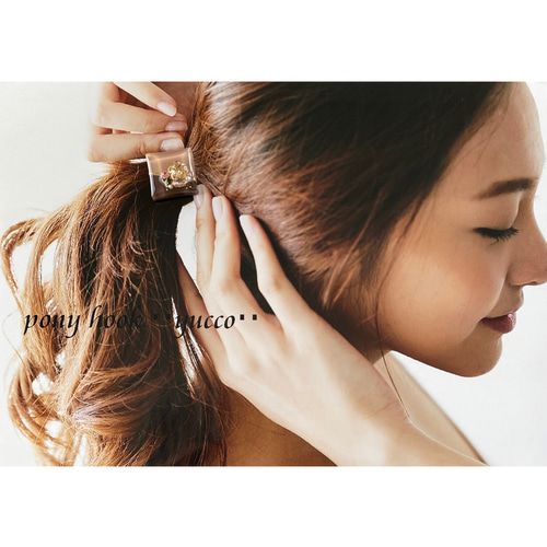 レジン＊ポニーフックヘアゴム帯留め】たっぷりビジュー✧˚ベージュ