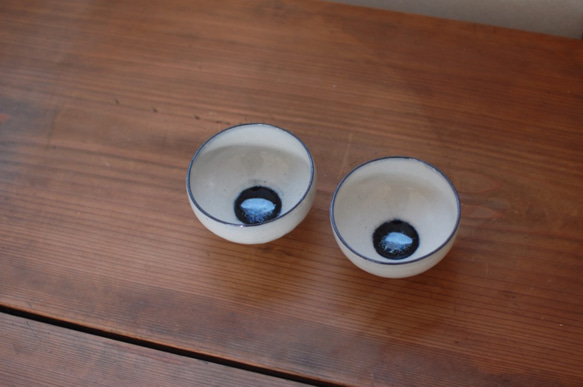 まるい小鉢　2個セット　➀ 1枚目の画像