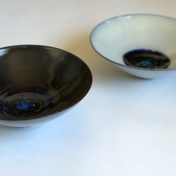 浅い小鉢～白黒 1枚目の画像