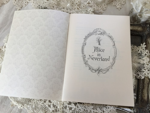 写真詩集 ｢Alice in Neverland」（改訂版） 2枚目の画像