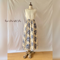 ふくらみすぎないギャザースカート　マキシ丈　アンティーク調 バラのモチーフ　 2枚目の画像