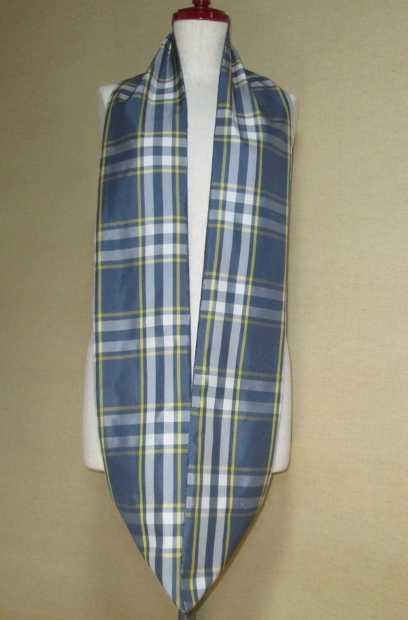 着物リメイク　３重巻きできる格子模様の大島紬ロングスヌード 4枚目の画像