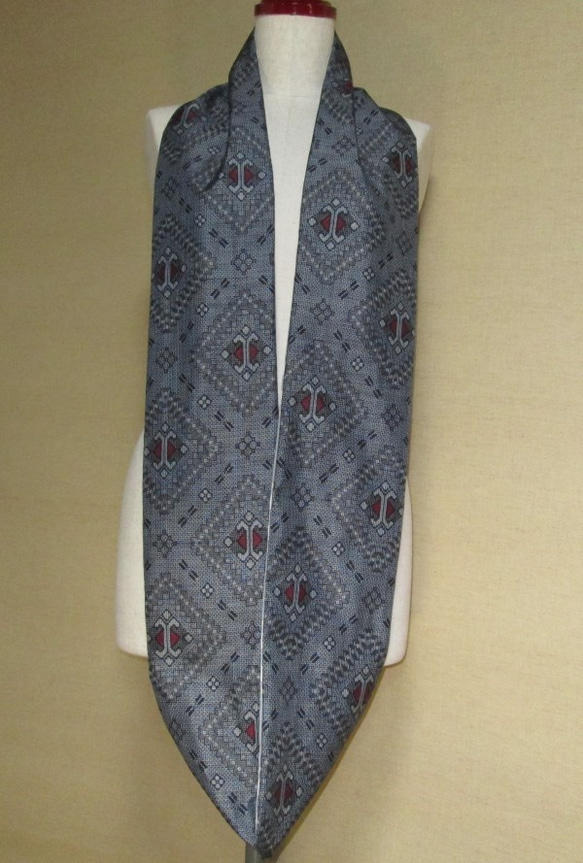 着物リメイク　３重巻きできる格子模様の大島紬ロングスヌード 5枚目の画像