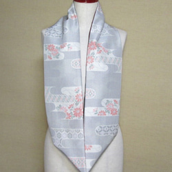 着物リメイク　涼やかで上品な白大島紬がお洒落なスヌード 4枚目の画像