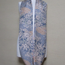 着物リメイク　上品な辻が花模様の節紬着物から作ったロングスヌード 4枚目の画像