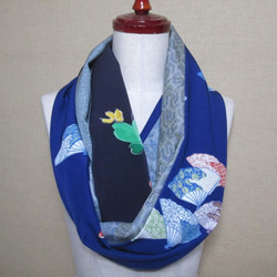 着物リメイク　3重巻き出来る５種類のブルー系正絹着物からロングスヌード 1枚目の画像