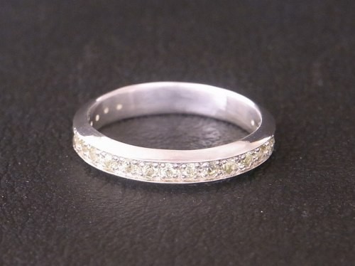 シルバー925　ハーフエタニティリング　８月誕生石ペリドット　6〜30号　Grand Galleria