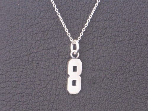 シルバー９２５　背番号「８」ネックレス 　小　Grand Galleria
