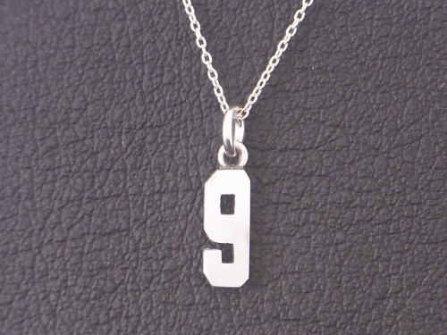 シルバー９２５　背番号「９」ネックレス 　小　Grand Galleria