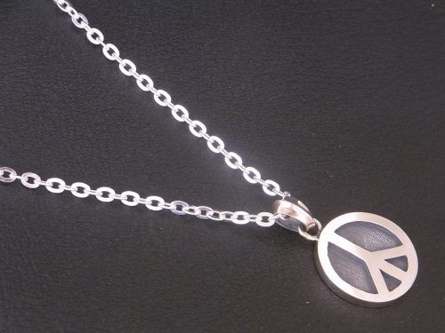 シルバー９２５　ピースマークネックレス　Grand Galleria
