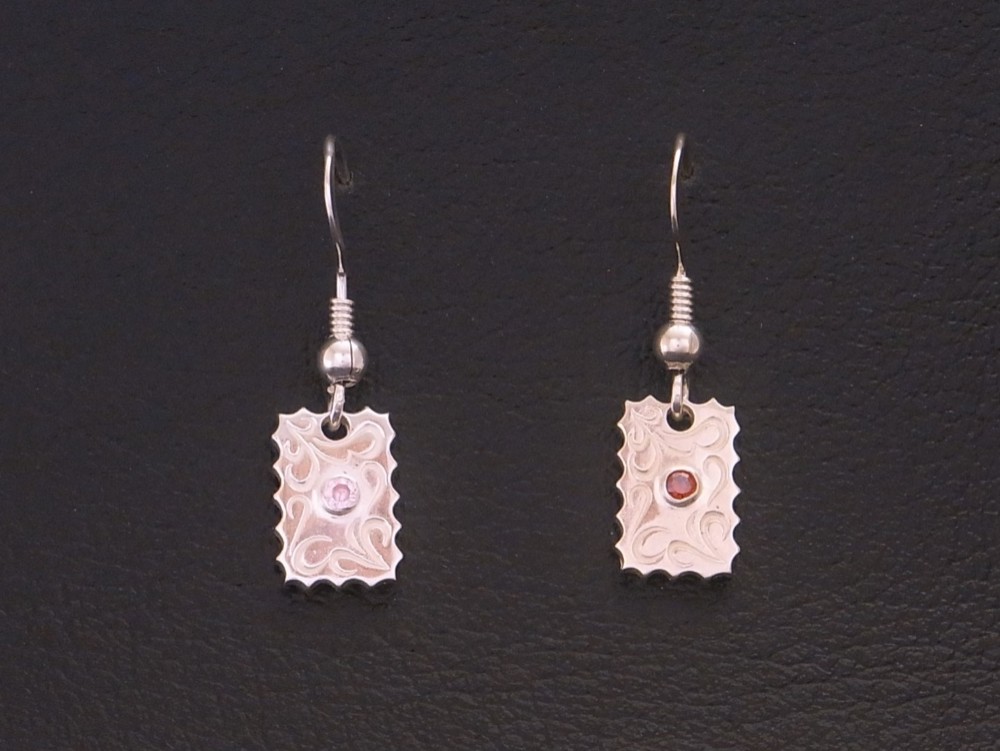 【両耳用】シルバー９２５　唐草ピアス　選べる天然石・誕生石　Grand Galleria