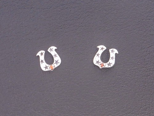 【両耳用】シルバー９２５　馬蹄ピアス　選べる天然石・誕生石　Grand Galleria