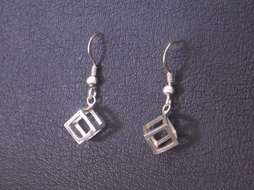 【両耳用】シルバー９２５　スクエアフックピアス　Grand Galleria