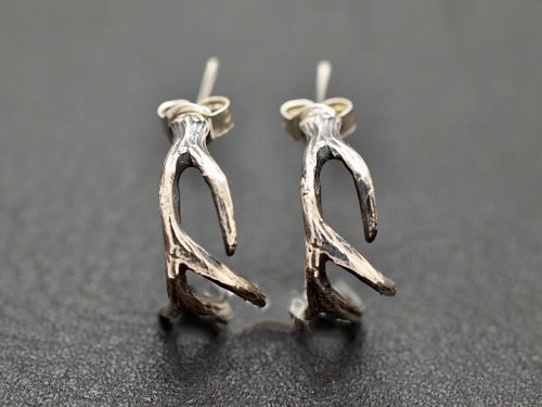 【両耳用】シルバー９２５　鹿の角ピアス　Grand Galleria