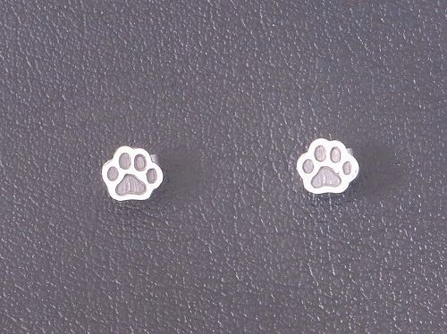 【両耳用】シルバー９２５　猫の肉球ピアス　Grand Galleria
