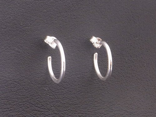 【両耳用】シルバー９２５　フープピアス　Grand Galleria