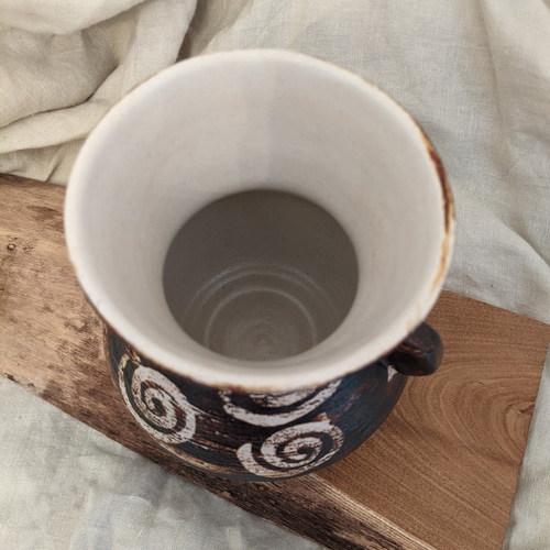 縄文土器のような花器 一輪挿し・花瓶・花器 Tomo's pottery