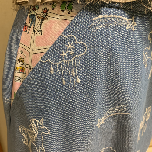 ユニコーンメルヘン刺繍生地のマキシスカート フレアスカート さおりん  