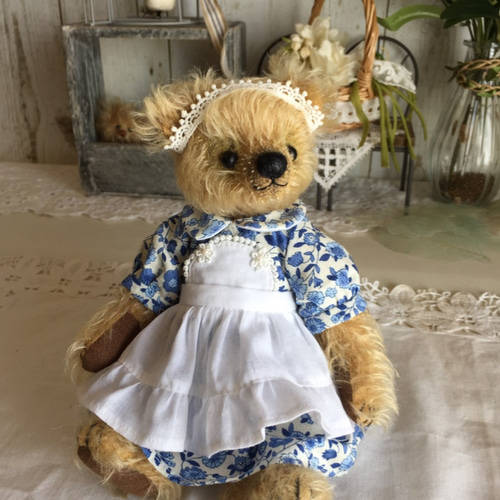 テディベアのお洋服【SSサイズ】 小花プリントエプロンドレス テディベアのお洋服【SSサイズ】 小花プリントエプロンドレス