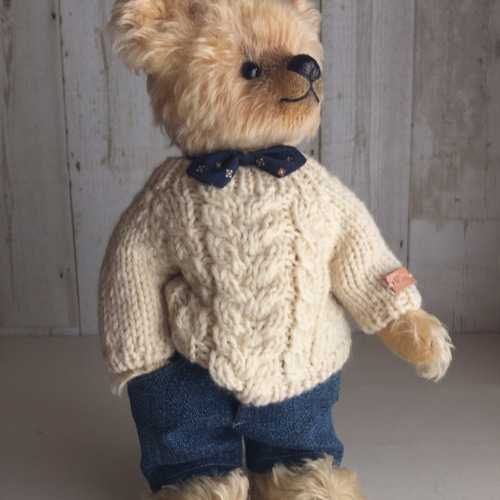 テディベアのお洋服【Lサイズ】 編み込み手編みのセーター(生成