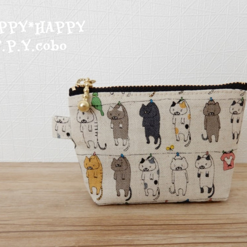 HAPPY☆ちょこっとポーチS（洗濯ねこさん：生成り） ポーチ T&P夢工房  