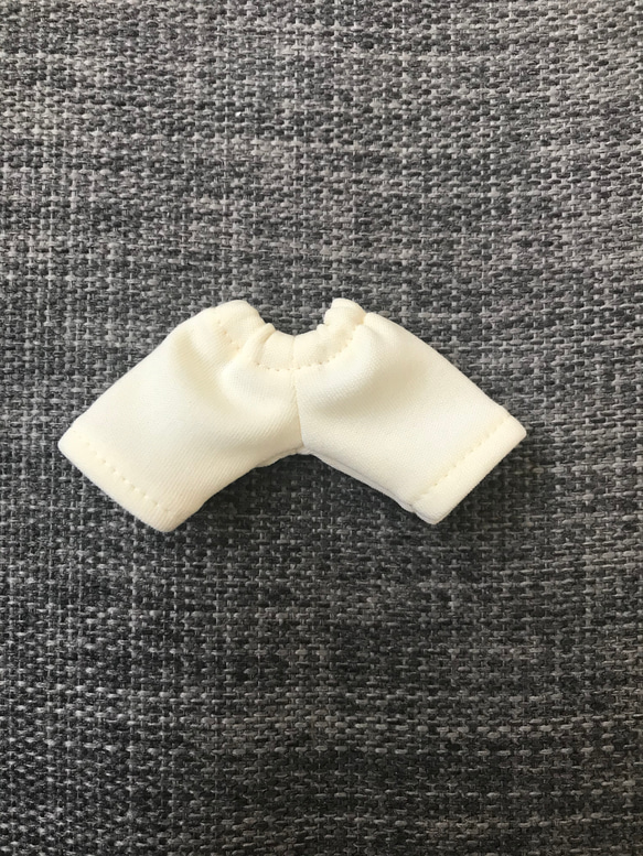 オビツ11 ジャージ素材のハーフパンツ　macaron cream 1枚目の画像