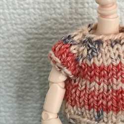 オビツ11macaron orangeの手編みのセーター 2枚目の画像