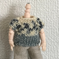 オビツ11chicなの手編みのセーター 1枚目の画像