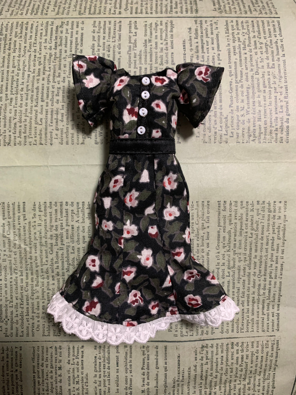マーメイドワンピース：小花　ブライス　洋服　アウトフィット 3枚目の画像