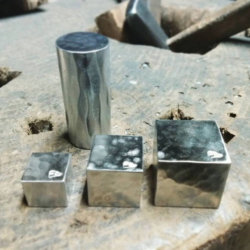 鉄分補給！ただの鉄の塊(20mmサイコロ) その他キッチン小物 オダ雑貨