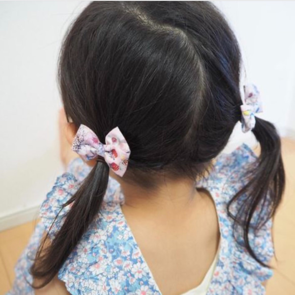 チャイブ　リバティのリボンヘアゴムsmall [受注製作] 2枚目の画像