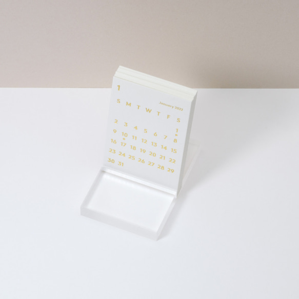 CLARA Desk Calendar 2022 White｜卓上カレンダー 3枚目の画像