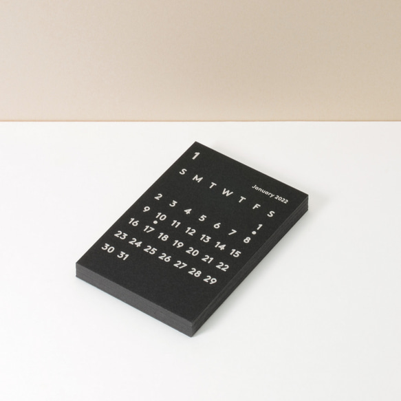 CLARA Calendar Refill 2022 Black｜卓上カレンダー 1枚目の画像