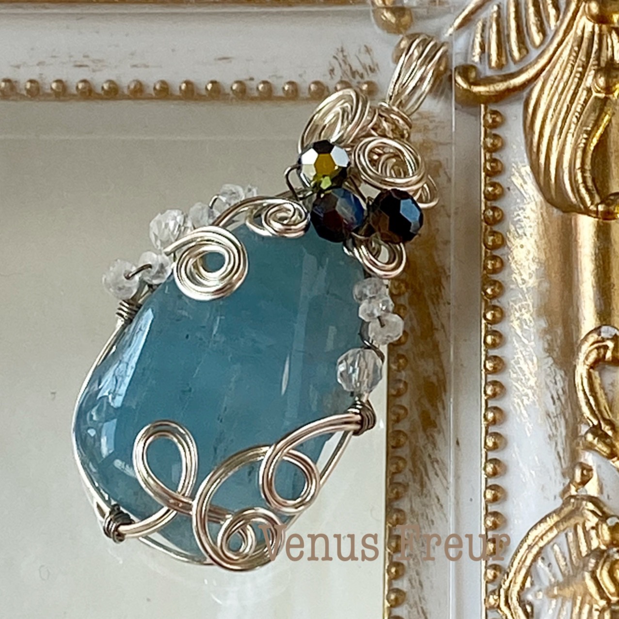 【アクアマリン　ワイヤーアートジュエリー】幸福な恋愛、結婚、良好な人間関係