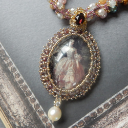 ポンパドール侯爵夫人♡宇和海産真珠と淡水真珠＊ビーズステッチスパイラルアンティーク風ネックレス 3枚目の画像