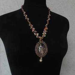ポンパドール侯爵夫人♡宇和海産真珠と淡水真珠＊ビーズステッチスパイラルアンティーク風ネックレス 6枚目の画像