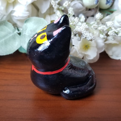 赤いリボンの似合う黒猫ちゃん 3枚目の画像